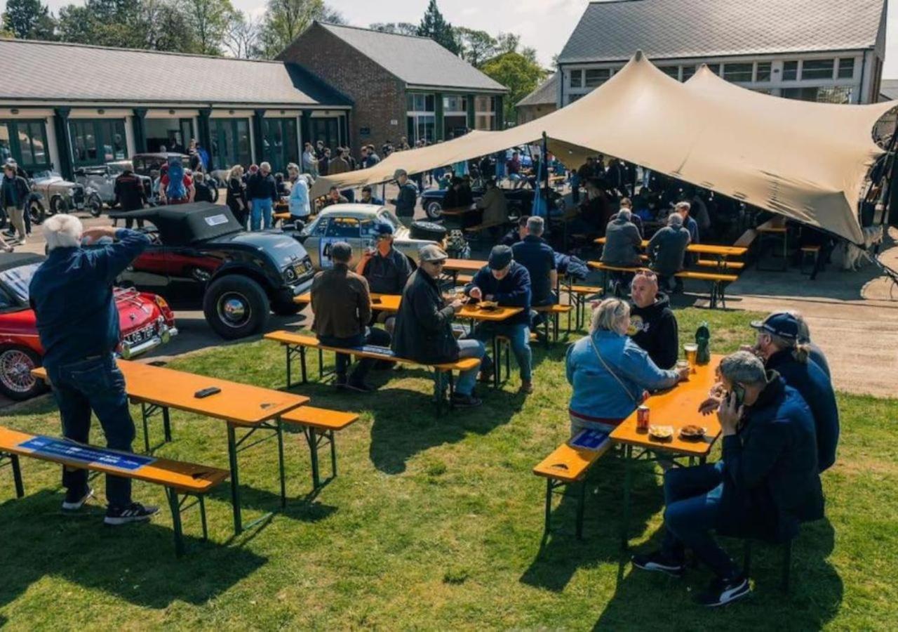 Duclos At Bicester Heritage 外观 照片